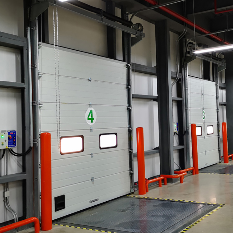 Apa yang harus saya lakukan jika ada rembesan air di pintu kecepatan tinggi?