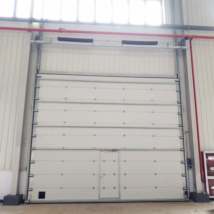 Mengapa Memilih Pintu Sectional?